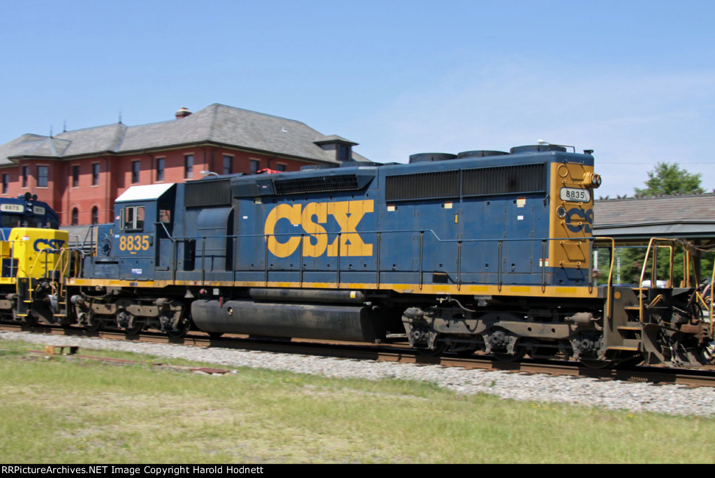 CSX 8835